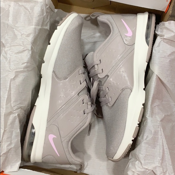 wmns nike air bella tr prm